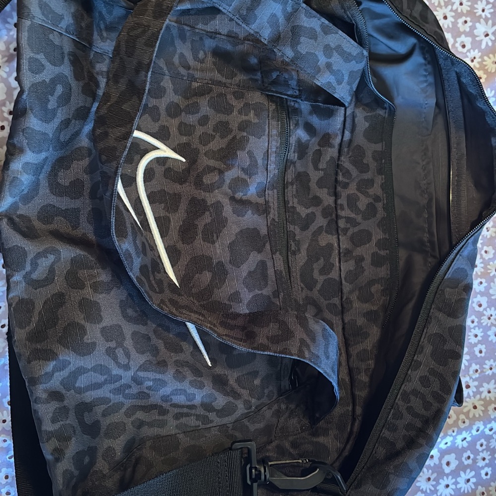 Stylish Black Leopard Print Men's Bag